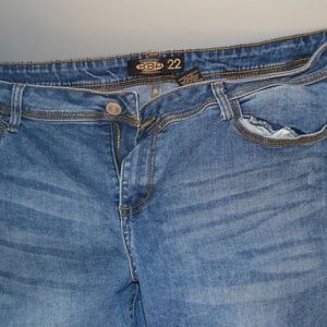 Jegging style bootcut jeans sz 22
